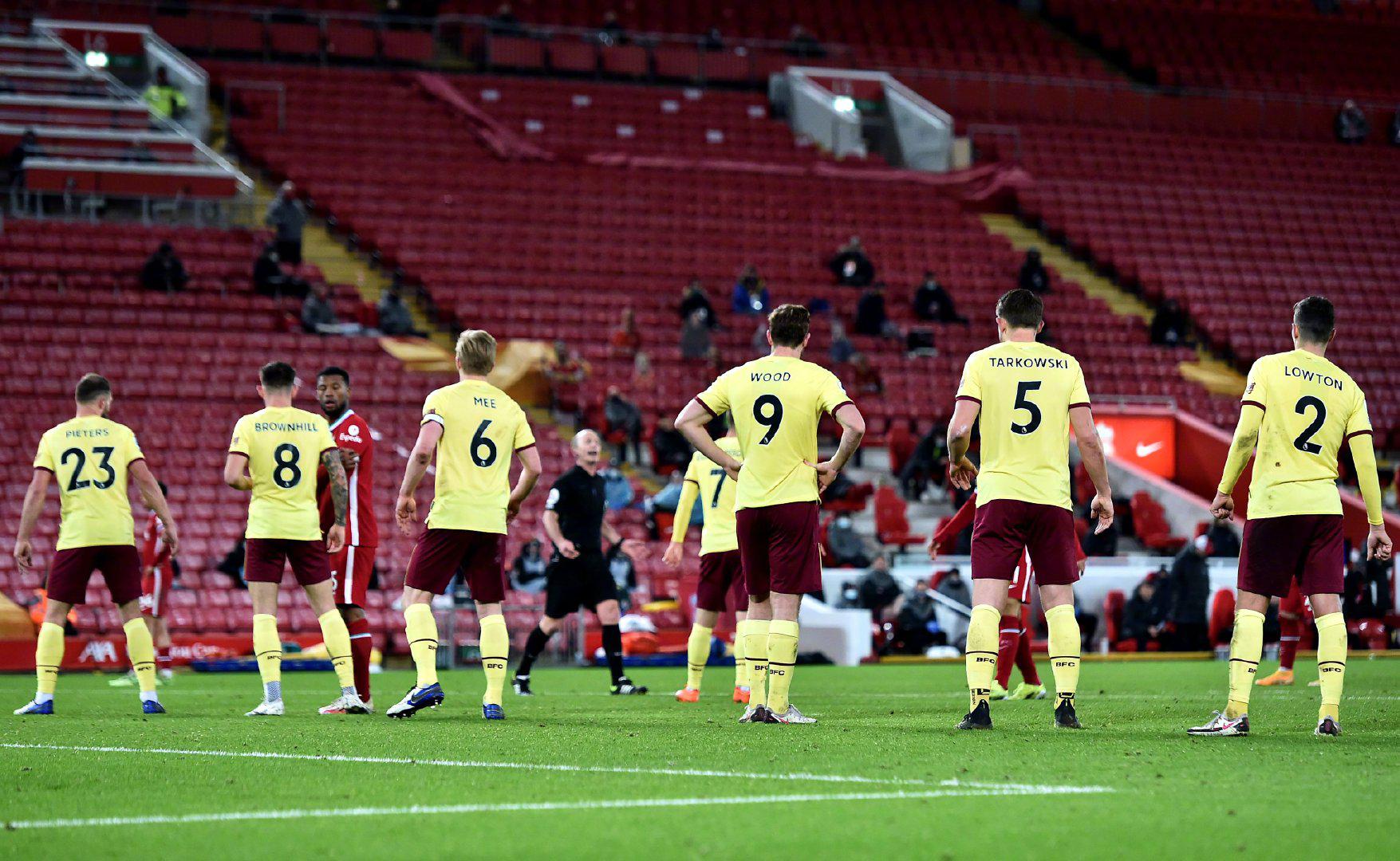 通过广泛的 通过广泛的